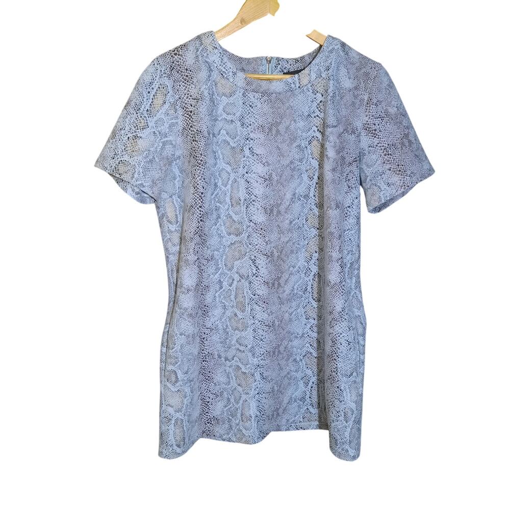 AKIRA Chicago Blue & Gray Snake Print Womens Shift Dress and Side Pockets Size M